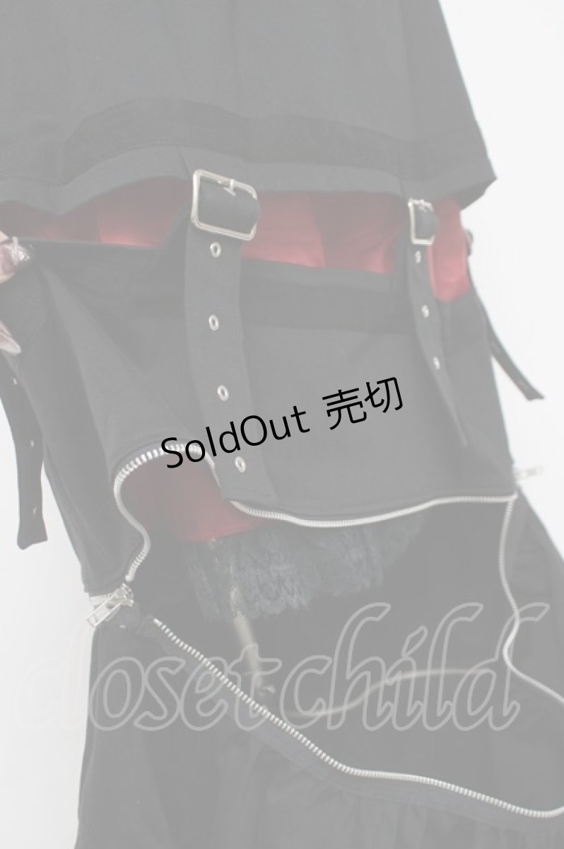 画像3: ROMANTIC NEUROSIS / ZIPデザインベルトロングスカート  黒/赤 Y-26-03-16-227-PU-SK-SZ-ZY (3)