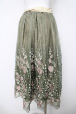 画像2: axes femme / グラデチュール刺繍スカート M グリーン Y-26-03-18-191-AX-SK-SZ-ZI (2)