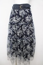 画像1: axes femme NOSTALGIE / フラワー刺繍スカート M 紺 Y-26-03-18-192-AX-OP-SZ-ZY (1)