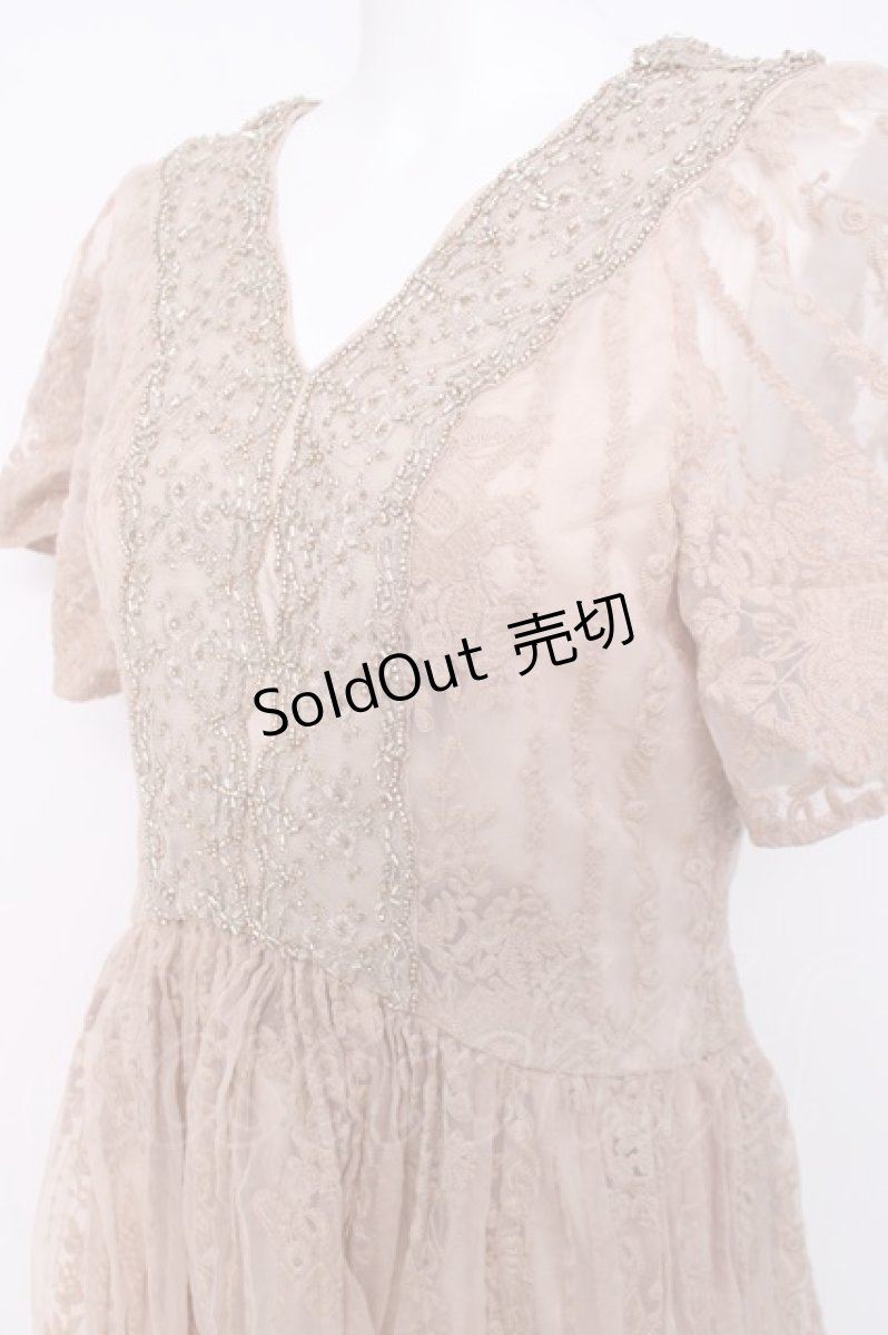 画像2: axes femme NOSTALGIE / オーガンジー刺繍ワンピース M キャメル Y-26-03-20-102-AX-OP-SZ-ZS (2)