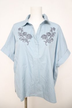 画像1: axes femme / 刺繍入りブラウス  サックス Y-26-03-21-015-AX-BL-SZ-ZY