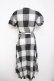 画像2: INGEBORG / チェック柄ワンピース F 黒 Y-26-03-22-057-LO-OP-SZ-ZY (2)