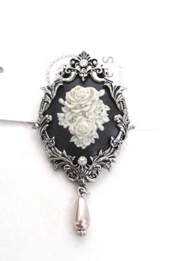画像1: axes femme / ヴィクトリアンカメオブローチ  黒 Y-26-03-24-004-AX-ZA-SZ-ZY