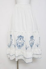 画像1: axes femme / リボンＸブーケ刺繍スカート F 白 Y-26-03-26-090-AX-SK-SZ-ZI (1)