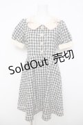 axes femme POETIQUE / 小花ギンガムチェックワンピース  黒 Y-26-03-30-083-AX-OP-SZ-ZY