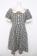 画像1: axes femme POETIQUE / 小花ギンガムチェックワンピース  黒 Y-26-03-30-083-AX-OP-SZ-ZY (1)