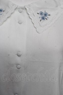 画像3: Fi.n.t / リトルローズ刺繍カットワーク衿ブラウス F ホワイトブルー Y-26-03-30-044-CA-BL-SZ-ZY