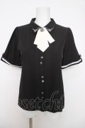 axes femme / メタル×タイ付き連釦ブラウス M 黒 Y-26-04-01-061-AX-BL-SZ-ZY