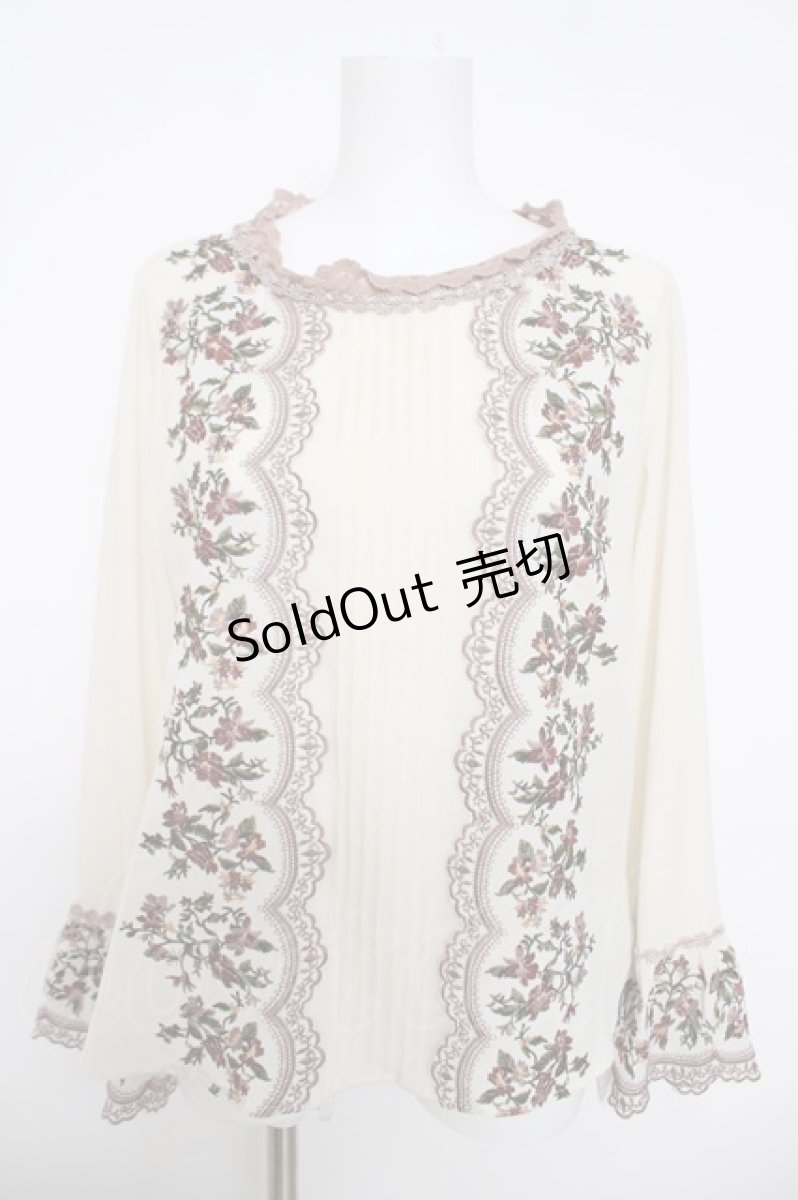 画像1: axes femme / ミュルーズ染織美術館コラボ/刺繍入りフレア袖ブラウス M 生成り Y-26-04-01-066-AX-BL-SZ-ZS (1)