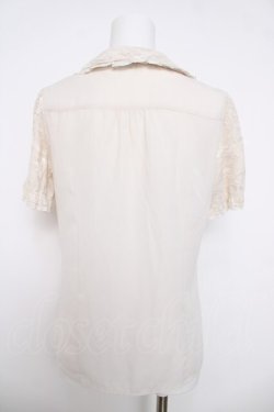 画像2: axes femme / ブローチ付きブラウス  キナリ Y-26-04-01-067-AX-BL-SZ-ZY