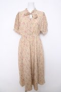axes femme POETIQUE / 半袖リボンタイ花柄ワンピース M イエロー Y-26-04-01-131-AX-OP-SZ-ZY