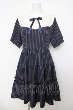 画像1: axes femme / リボンブローチティアードワンピース F 紺 Y-26-04-01-132-AX-OP-SZ-ZY