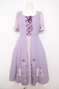 axes femme / 塔の上のラプンツェル/ワンピース F ラベンダー Y-26-04-01-134-AX-OP-SZ-ZY