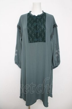 画像1: axes femme / チャイナ釦ロングシャツワンピース  グリーン Y-26-04-03-106-AX-OP-SZ-ZY