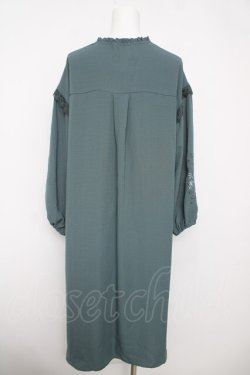 画像2: axes femme / チャイナ釦ロングシャツワンピース  グリーン Y-26-04-03-106-AX-OP-SZ-ZY