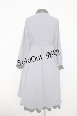 画像2: axes femme / 襟デザイン連釦バイカラーワンピース  ブルーグレー Y-26-04-03-116-AX-OP-SZ-ZY