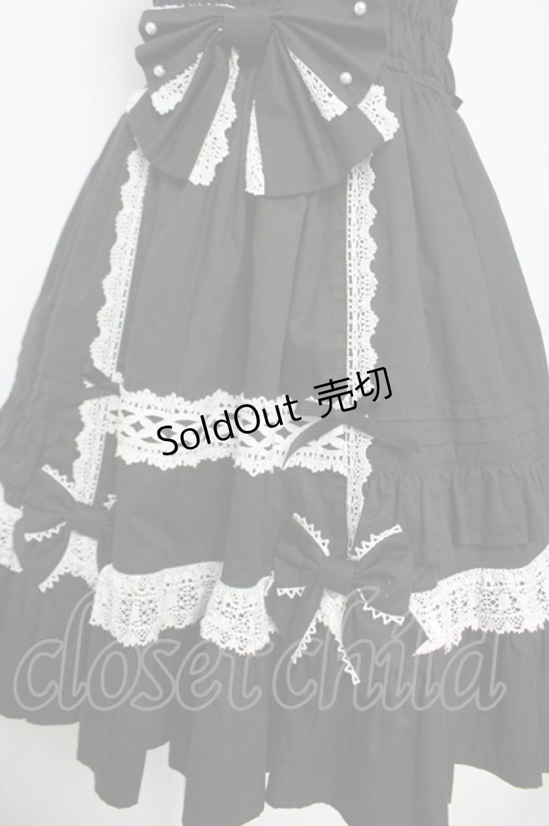 画像4: Angelic Pretty / リボンシャーリングジャンパースカート  ブラック/ホワイト Y-26-04-03-132-AP-OP-SZ-ZY (4)