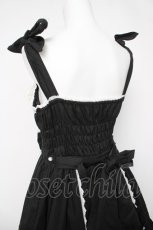 画像5: Angelic Pretty / リボンシャーリングジャンパースカート  ブラック/ホワイト Y-26-04-03-132-AP-OP-SZ-ZY (5)