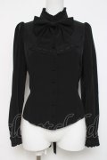 Sheglit / スタンドカラーリボンジャボブラウス L 黒 Y-26-04-05-076-EL-BL-AS-ZY