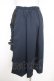 画像2: axes femme POETIQUE / クロスベルト麻雀刺繍スカート  紺 Y-26-04-09-137-AX-SK-AS-ZY (2)