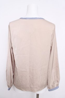 画像3: Maison de FLEUR Petite Robe canone / ラウンドネックブラウス  ベージュ Y-26-04-11-027-EL-BL-SZ-ZY