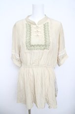 画像1: axes femme / チャイナボタン×刺繍チュニ M イエロー Y-26-04-13-072-AX-OP-SZ-ZS (1)