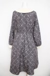 画像2: Fi.n.t / キーモチーフモノグラム柄ワンピース F チャコール/グレイ Y-26-04-13-123-CA-OP-SZ-ZY (2)