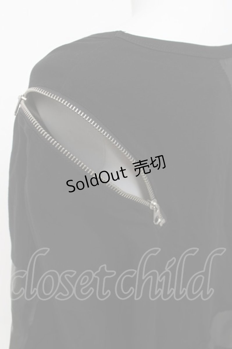 画像3: CIVARIZE / PUレザー切り替えパッチワークショルダーZIP Tシャツ F ブラック Y-26-04-15-063-GO-TS-SZ-ZY (3)