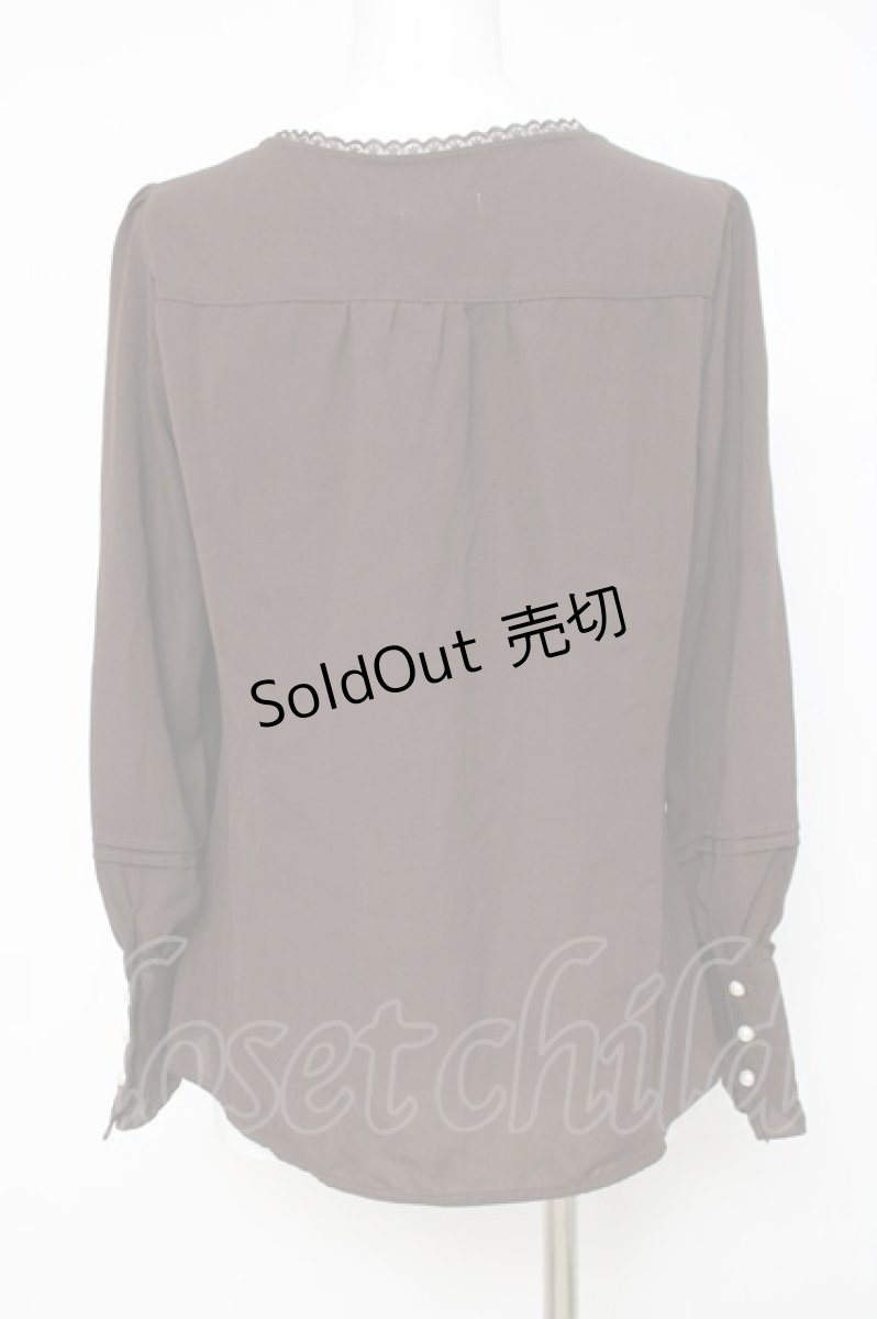 画像2: axes femme / シャボ付きラッフルブラウス M 茶 Y-26-04-17-074-AX-BL-SZ-ZY (2)
