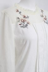 画像3: axes femme / コスモスモチーフ刺繍リブプルオーバー M 生成り Y-26-04-17-091-AX-TO-SZ-ZS (3)