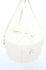 画像2: Emily Temple cute / プレゼントBOX円型バニティ  アイボリー Y-26-04-19-114-ET-BG-SZ-ZY (2)