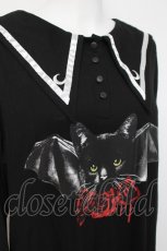 画像3: LISTEN FLAVOR / 薔薇と黒猫のコウモリセーラーワンピ  黒 Y-26-04-21-090-PU-OP-SZ-ZY (3)