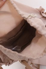 画像3: axes femme / リボンチャーム付きかごバッグ  淡ピンク Y-26-04-27-065-AX-BG-SZ-ZY (3)