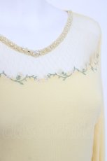 画像4: axes femme / 花刺繍レースカットソー  イエロー Y-26-04-27-090-AX-TO-SZ-ZY (4)