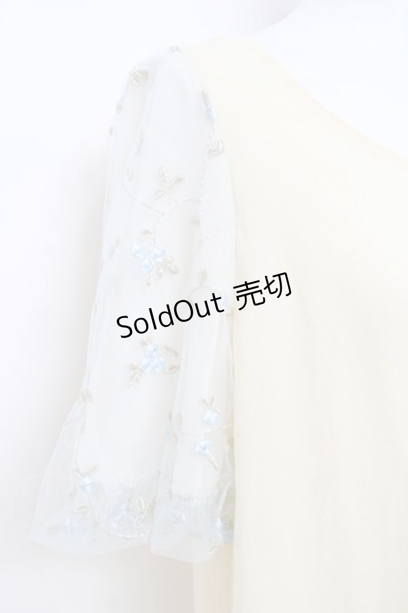 画像3: axes femme / お花刺繍チュール袖プルオーバー  生成り Y-26-04-27-091-AX-TO-SZ-ZS (3)