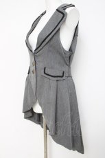 画像2: axes femme POETIQUE / フィッシュテールロングベスト  グレー Y-26-04-27-134-AX-TO-SZ-ZY (2)