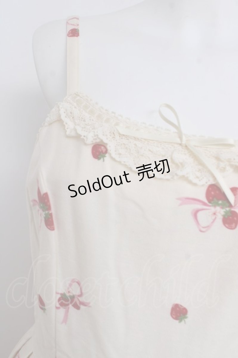 画像4: Emily Temple cute / ストロベリーバスケット柄キャミワンピース  アイボリー Y-26-04-27-152-ET-OP-SZ-ZY (4)