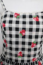 画像3: Emily Temple cute / ブロック苺キャミワンピース  黒 Y-26-04-27-159-ET-OP-SZ-ZY (3)