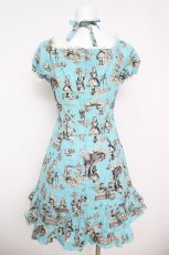 画像2: Emily Temple cute / 総柄アリスワンピース  サックス Y-26-04-27-189-ET-OP-SZ-ZY (2)