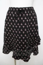 画像1: Emily Temple cute / チェリー柄カットスカート  黒×ピンク Y-26-04-27-219-ET-SK-SZ-ZY (1)