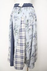 画像2: axes femme / 花柄×チェック柄切替スカート  サックス Y-26-04-27-228-AX-SK-SZ-ZY (2)