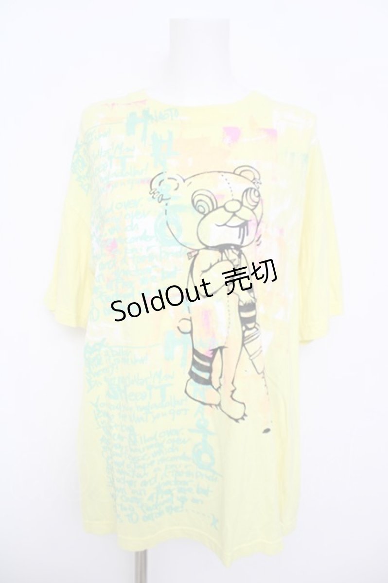 画像1: h.NAOTO / Kumata-san Passion Pink Big-T Tシャツ  イエロー Y-26-05-04-110-HN-TS-IG-ZY (1)