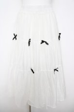 画像1: axes femme POETIQUE / プチリボンティアードスカート F シロ Y-26-05-04-179-AX-SK-OW-ZY (1)