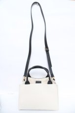 画像2: Maison de FLEUR / チャーム付きスクエア2wayバック  アイボリー Y-26-05-04-022-LO-BG-SZ-ZY (2)