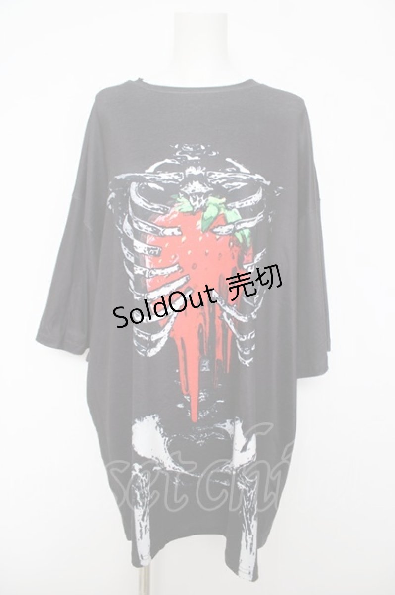 画像1: ACDC RAG / タレストロベリーヒュージT  黒×赤 Y-26-05-05-018-PU-TO-SZ-ZY (1)