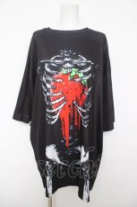 画像1: ACDC RAG / タレストロベリーヒュージT  黒×赤 Y-26-05-05-018-PU-TO-SZ-ZY (1)