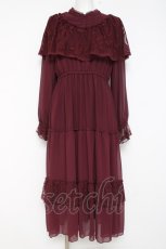 画像1: axes femme / レースケープティアードワンピース  ワイン Y-26-05-06-060-AX-OP-SZ-ZY (1)