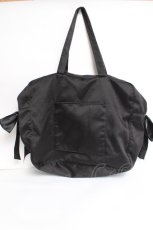 画像2: Maison de FLEUR / コンパクトキャリーバッグ F ブラック Y-26-05-08-038-LO-BG-SZ-ZY (2)