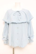 画像1: axes femme POETIQUE / ビッグフリルカラーブラウス M サックス Y-26-05-08-087-AX-BL-SZ-ZY (1)
