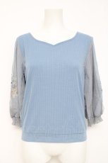 画像1: axes femme / フラワーブーケ刺繍プルオーバー  サックス Y-26-05-08-111-AX-TO-SZ-ZY (1)